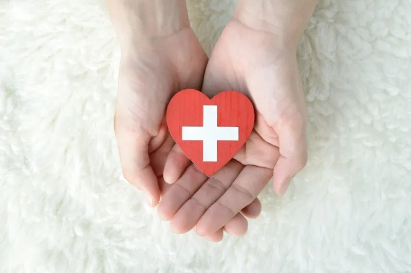 内科が警鐘！花粉症治療とステロイドの意外な危険性